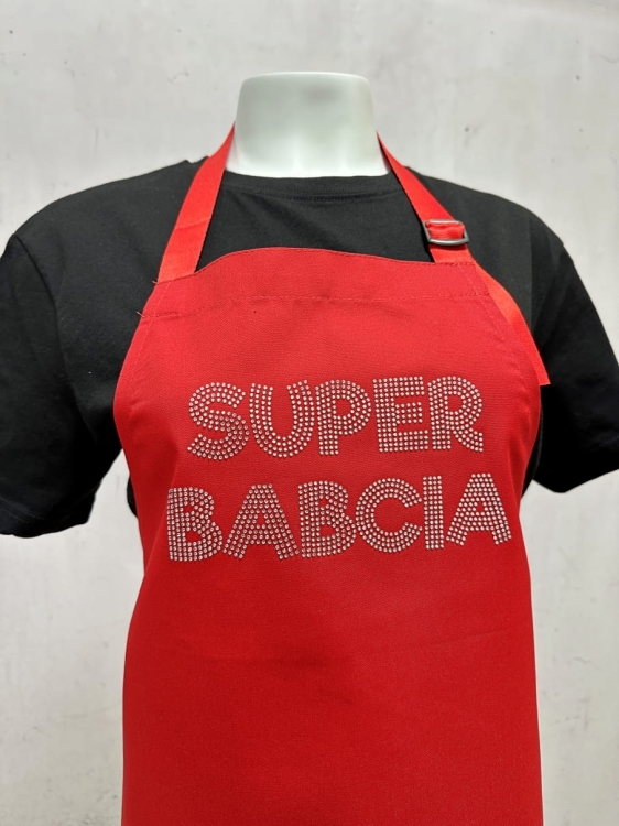 fartuch super babcia kryształki.JPG