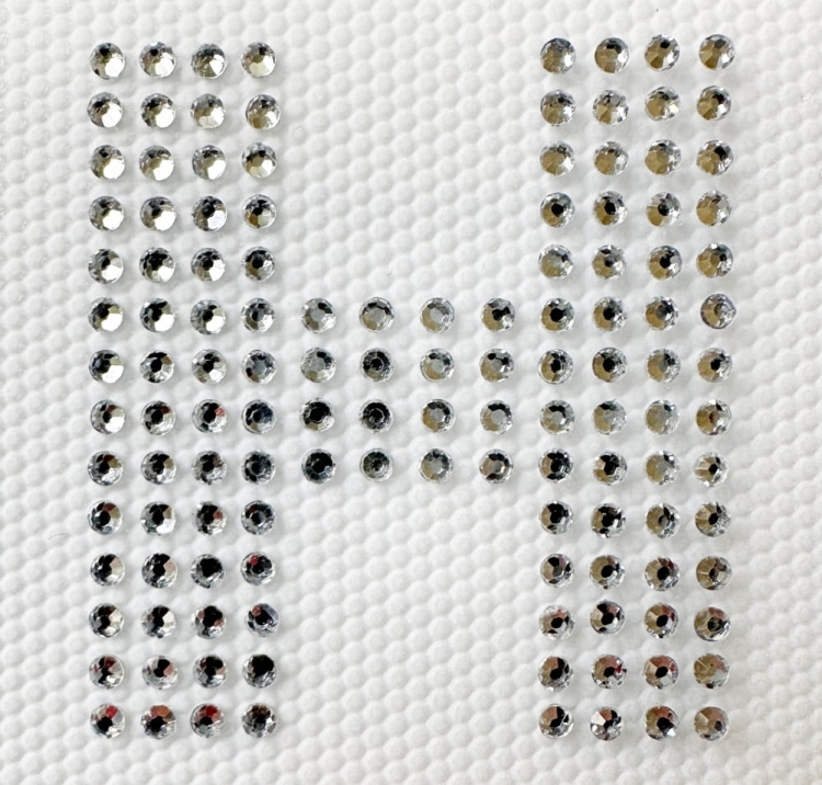 litera H kryształki.jpg