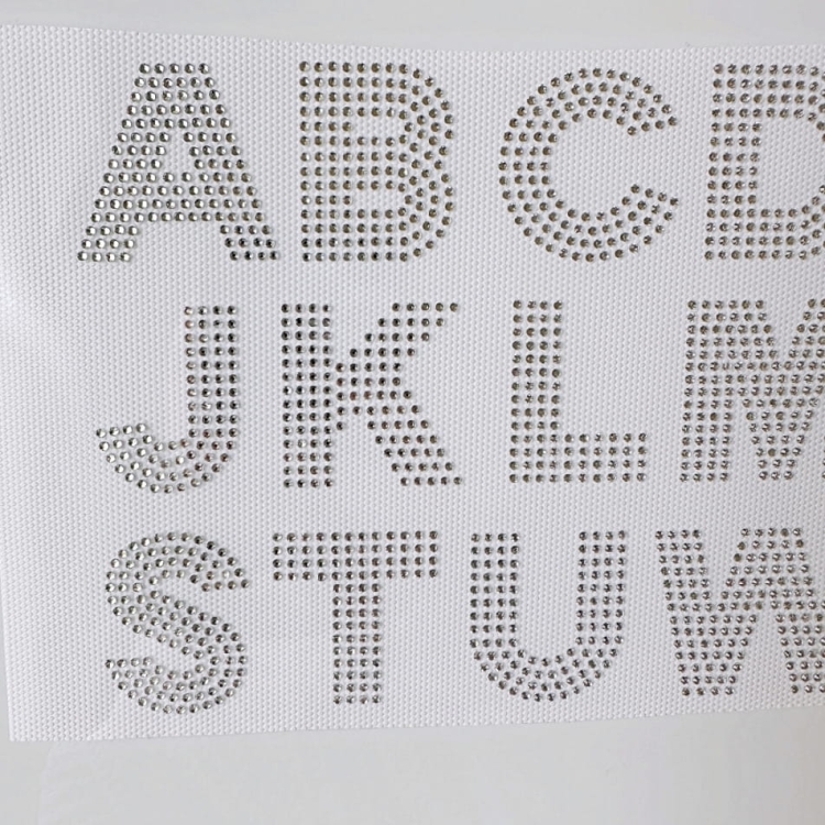 litery personalizacja cyrkonie.jpg