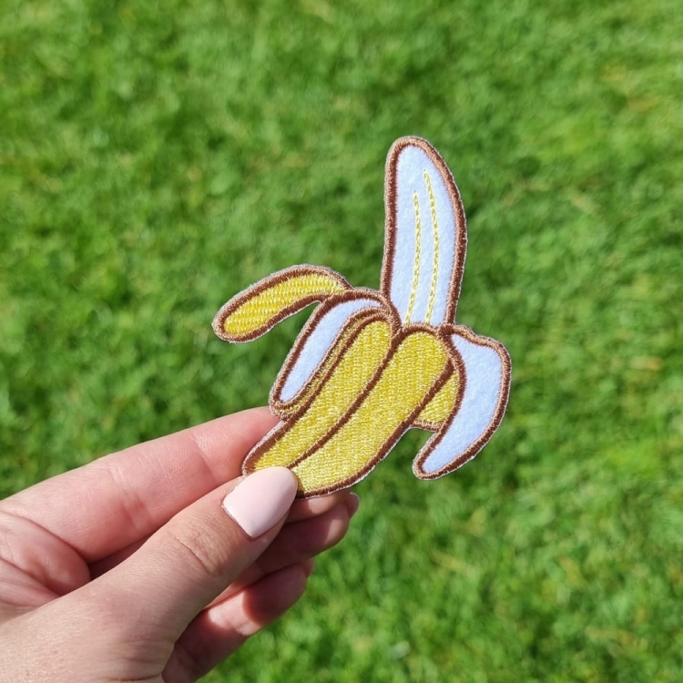 haftowana naszywka naprasowanka banan
