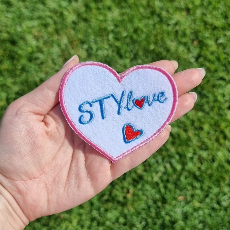 naszywka  termo z klejem serce