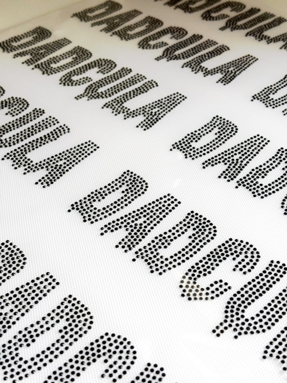 dadcula napis z kryształków cyrkonie