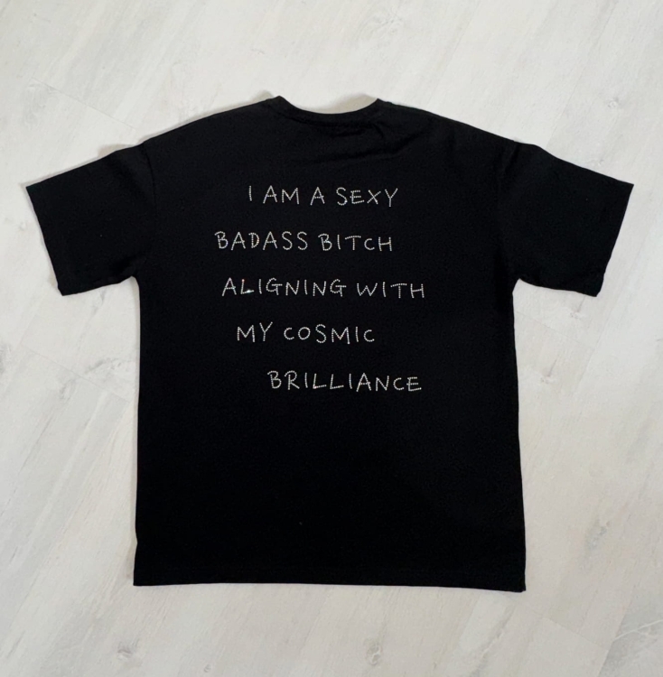 nadruk z kryształków i am sexy badass bitch