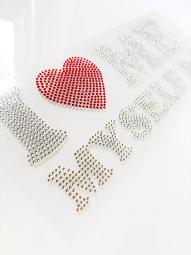 kryształki na ubranie I love Me.JPG