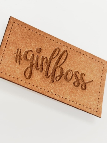 girlboss naszywka.JPG