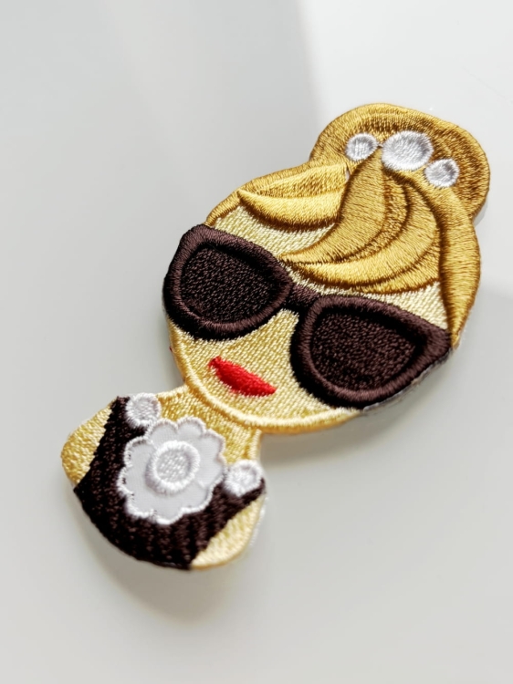 naszywka laleczka.JPG