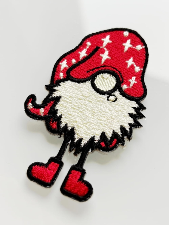 krasnal swiateczny naszywka.JPG