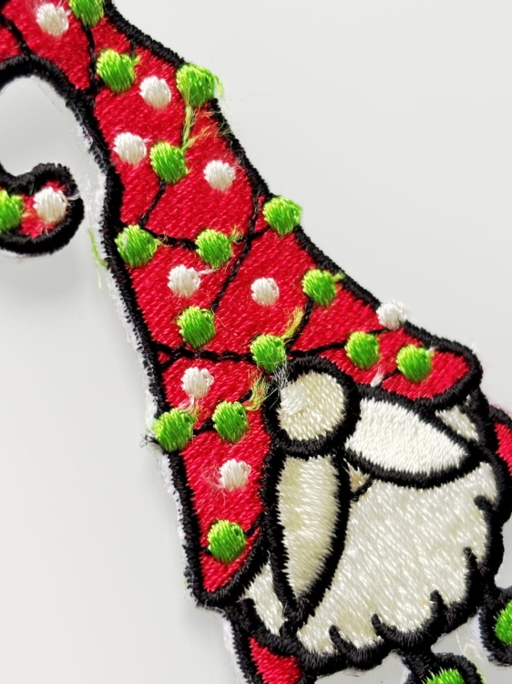 swiateczny krasnal z lampkami naszywka.JPG