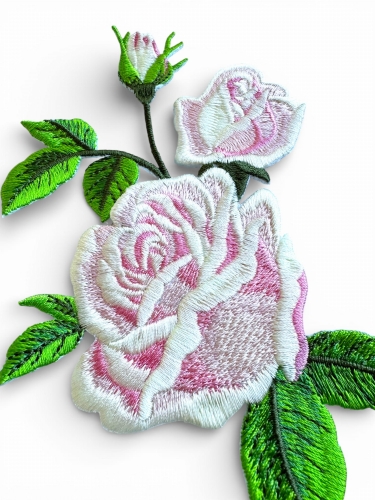 roza haftowana 1 .jpg