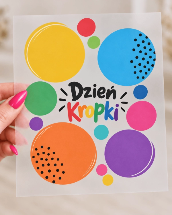 wklejka do naprasowania dizen kropki przedszkole.png